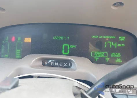 2003 Mercury Grand Marquis Ls from USA, damaged, VIN 2MEFM75W83X691108